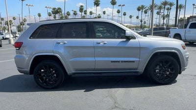 2021 Jeep Grand Cherokee Laredo X 4x4