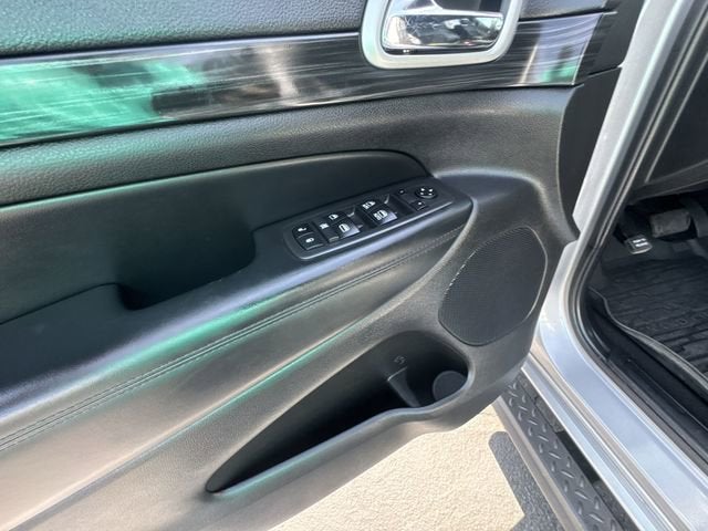 2021 Jeep Grand Cherokee Laredo X 4x4