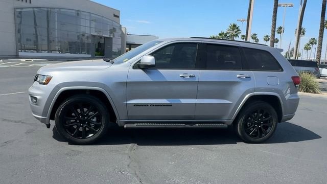 2021 Jeep Grand Cherokee Laredo X 4x4