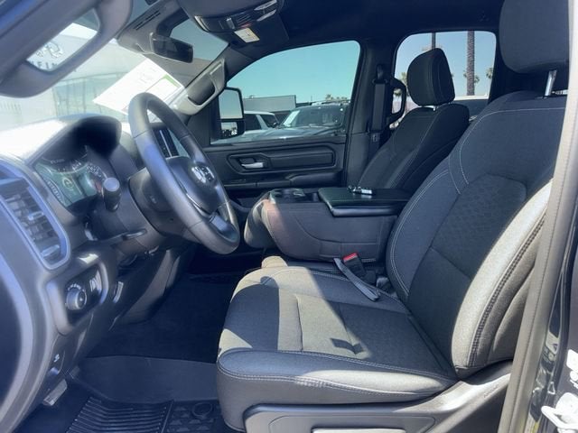 2025 RAM 1500 Tradesman Quad Cab 4x4 6'4" Box
