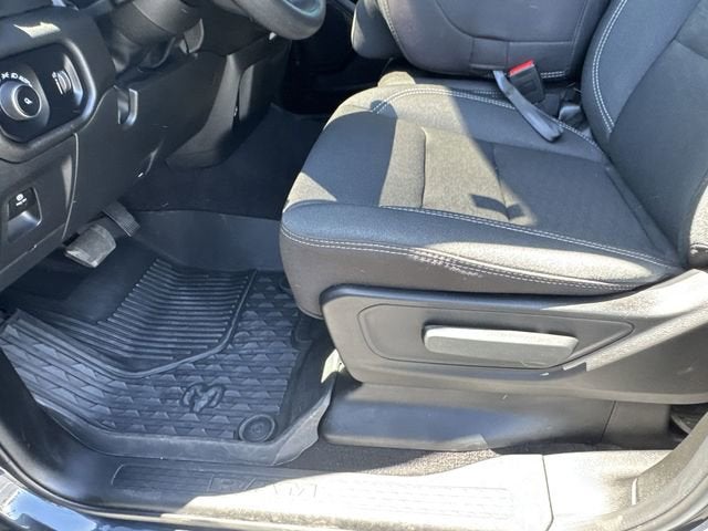 2025 RAM 1500 Tradesman Quad Cab 4x4 6'4" Box