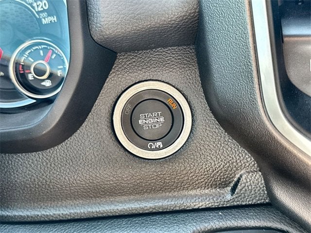 2025 RAM 1500 Big Horn Crew Cab 4x4 5'7" Box