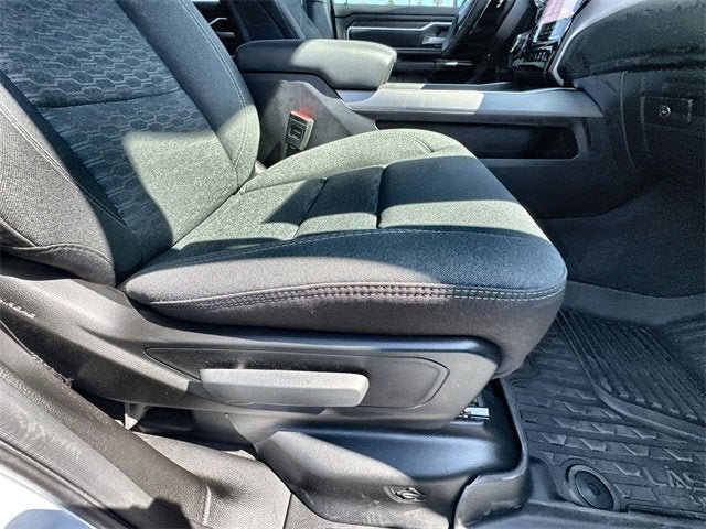 2025 RAM 1500 Big Horn Crew Cab 4x4 5'7" Box