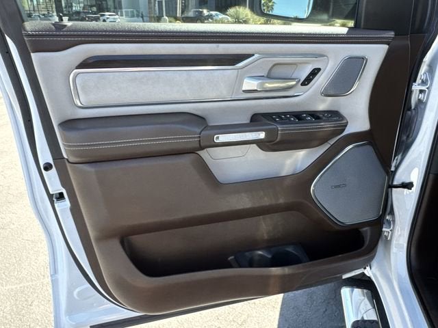 2025 RAM 1500 Laramie Crew Cab 4x4 5'7" Box