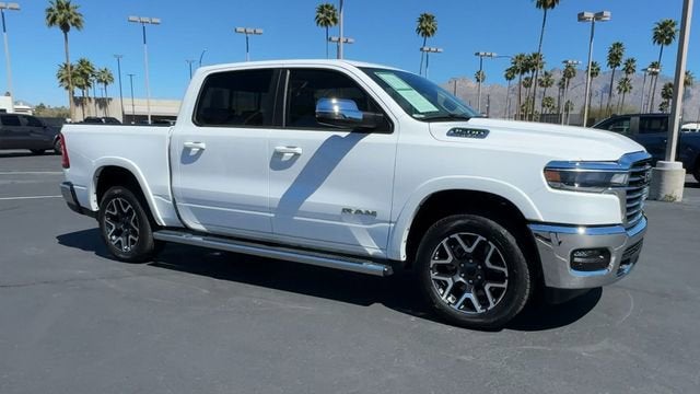 2025 RAM 1500 Laramie Crew Cab 4x4 5'7" Box