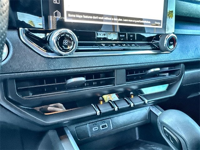 2024 Chevrolet Colorado WT