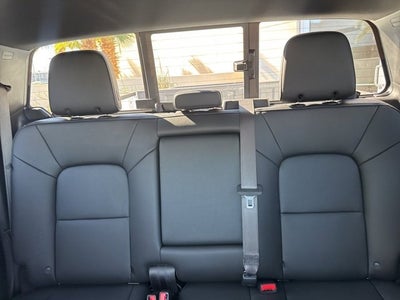 2025 Chevrolet Colorado WT/LT