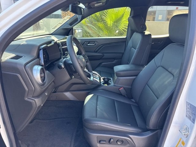 2025 Chevrolet Colorado WT/LT