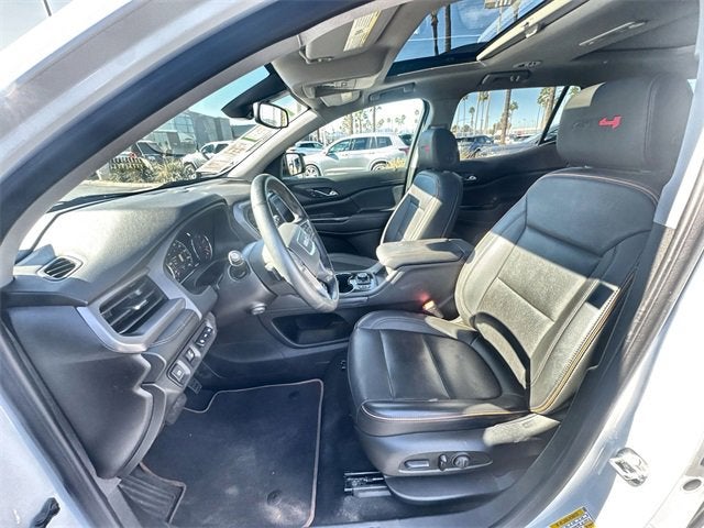 2023 GMC Acadia AT4