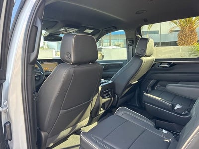 2025 Chevrolet Suburban Premier