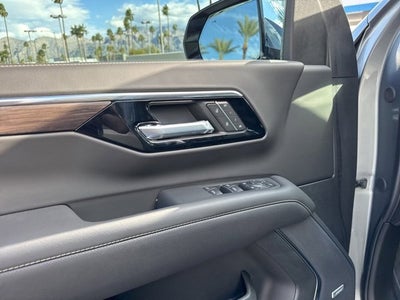 2025 Chevrolet Suburban Premier