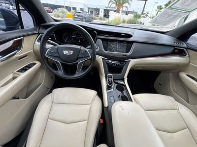 2018 Cadillac XT5 Premium Luxury FWD