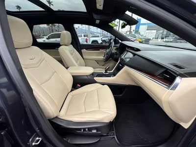 2018 Cadillac XT5 Premium Luxury FWD