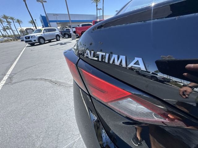 2025 Nissan Altima SV FWD