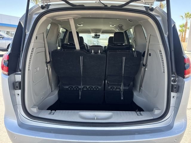 2023 Chrysler Pacifica Hybrid Touring L
