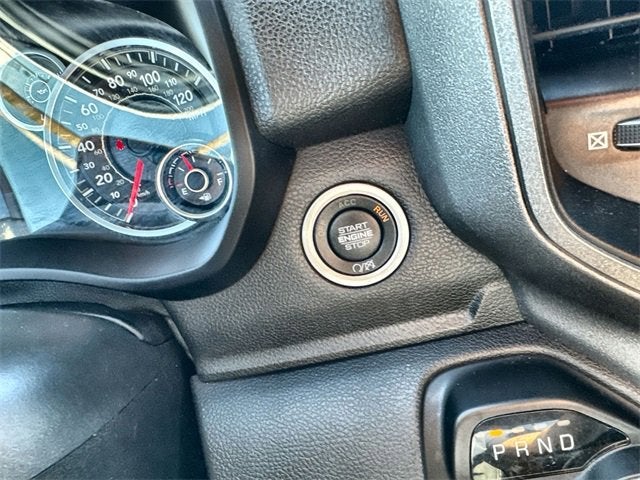 2022 RAM 2500 Tradesman Crew Cab 4x2 6'4" Box