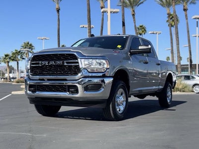 2022 RAM 2500 Tradesman Crew Cab 4x4 6'4" Box