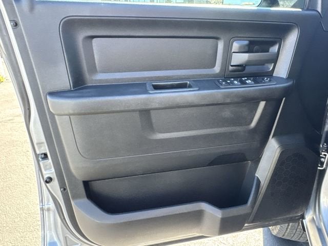 2022 RAM 2500 Tradesman Crew Cab 4x4 6'4" Box