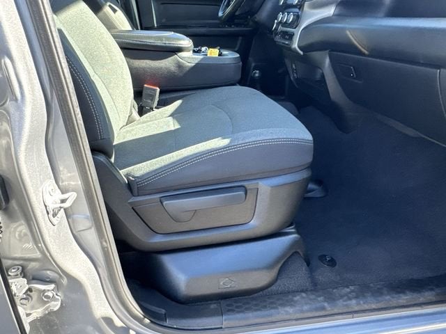 2022 RAM 2500 Tradesman Crew Cab 4x4 6'4" Box