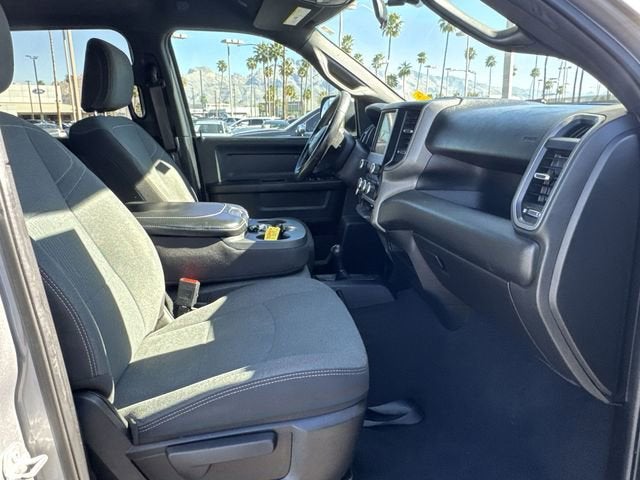 2022 RAM 2500 Tradesman Crew Cab 4x4 6'4" Box