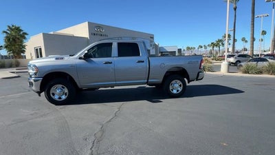 2022 RAM 2500 Tradesman Crew Cab 4x4 6'4" Box