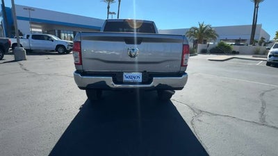 2022 RAM 2500 Tradesman Crew Cab 4x4 6'4" Box