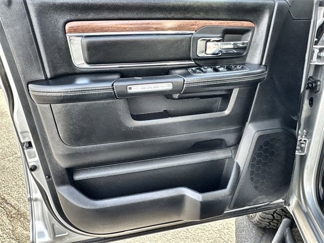 2018 RAM 2500 Laramie Crew Cab 4x4 6'4" Box