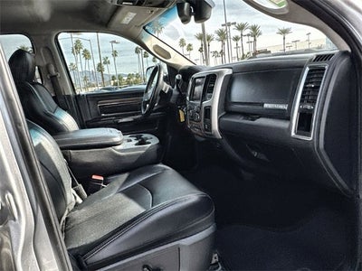 2018 RAM 2500 Laramie Crew Cab 4x4 6'4" Box