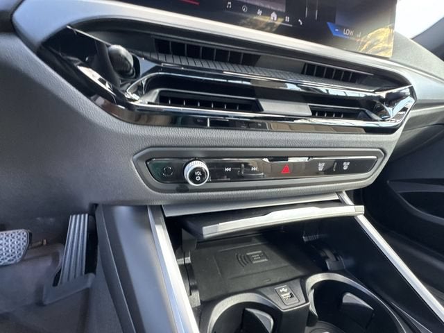 2025 BMW 230i 230i