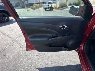 2017 Nissan Versa 1.6 SV