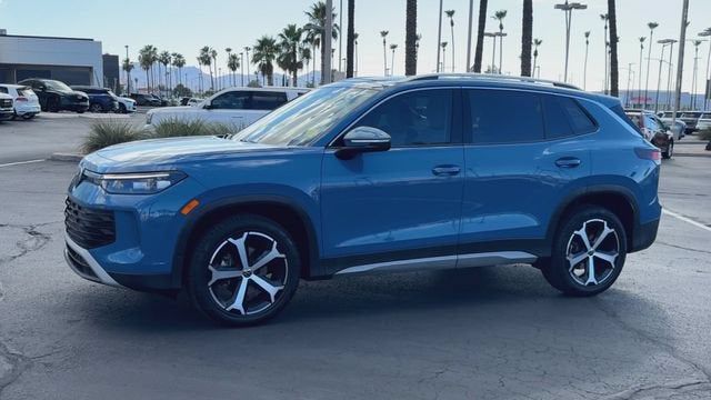 2025 Volkswagen Tiguan 2.0T SE