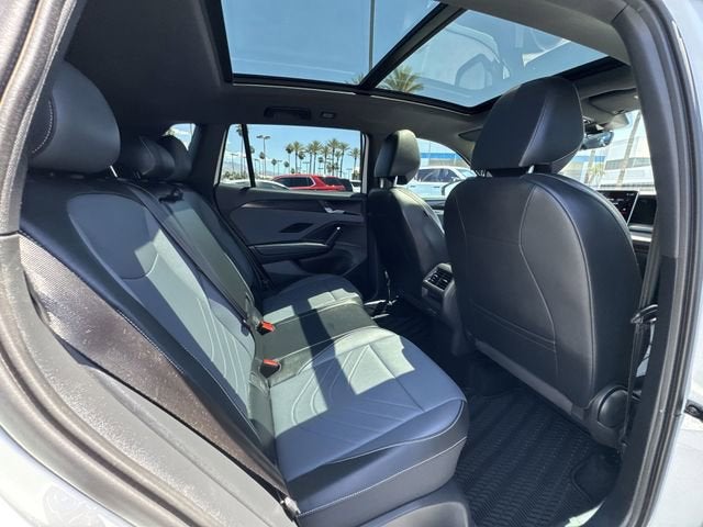 2025 Volkswagen Tiguan 2.0T SE R-Line Black