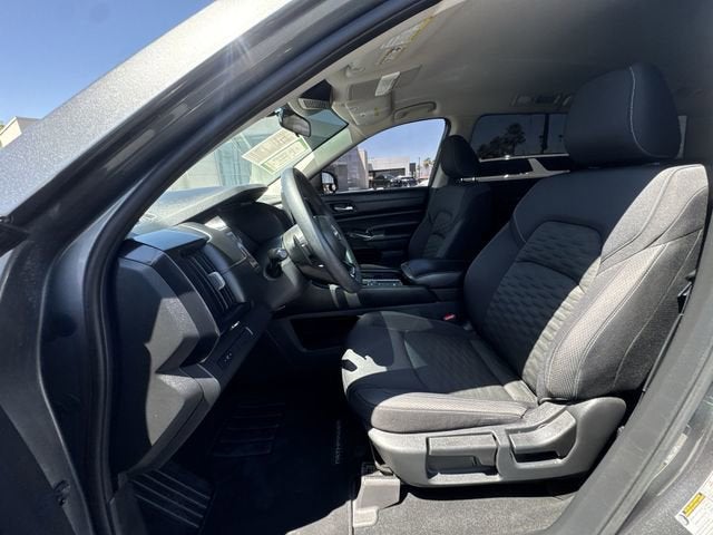 2022 Nissan Pathfinder S 2WD