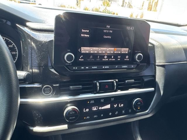 2022 Nissan Pathfinder S 2WD