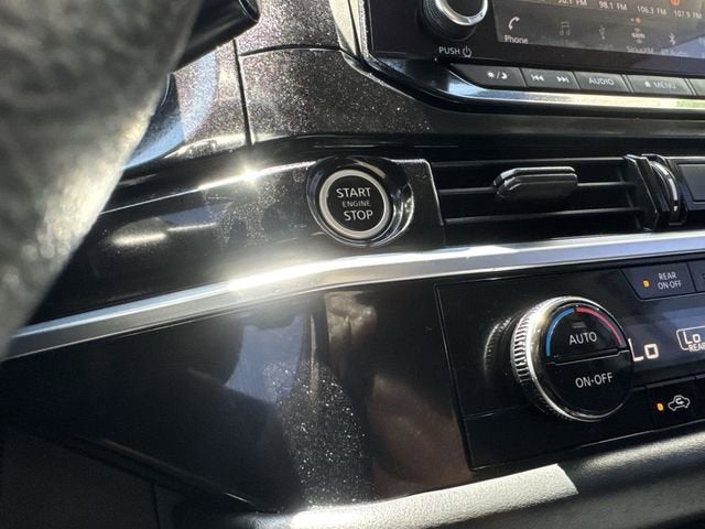 2022 Nissan Pathfinder S 2WD
