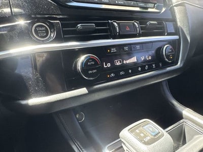 2022 Nissan Pathfinder S 2WD