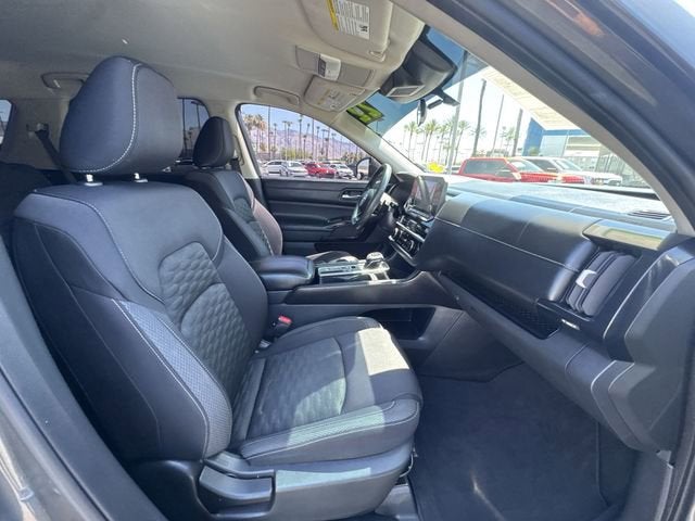 2022 Nissan Pathfinder S 2WD