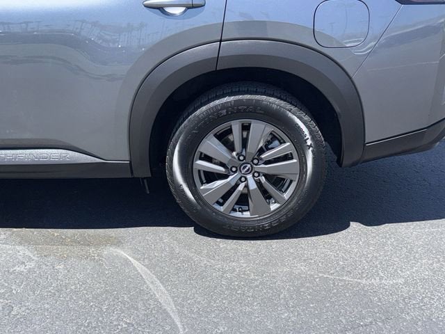 2022 Nissan Pathfinder S 2WD