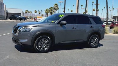 2022 Nissan Pathfinder S 2WD