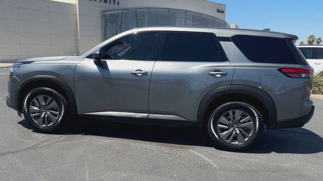 2022 Nissan Pathfinder S 2WD