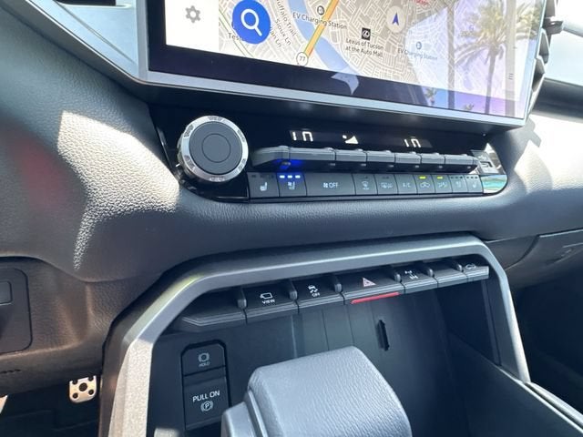 2026 Toyota Tundra Limited CrewMax 5.5' Bed
