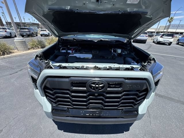 2026 Toyota Tundra Limited CrewMax 5.5' Bed