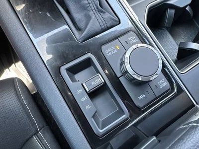 2026 Toyota Tundra Limited CrewMax 5.5' Bed