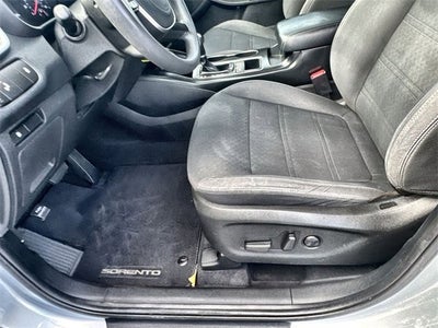 2019 Kia Sorento LX V6