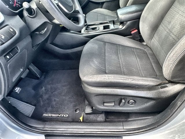 2019 Kia Sorento LX V6