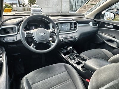 2019 Kia Sorento LX V6
