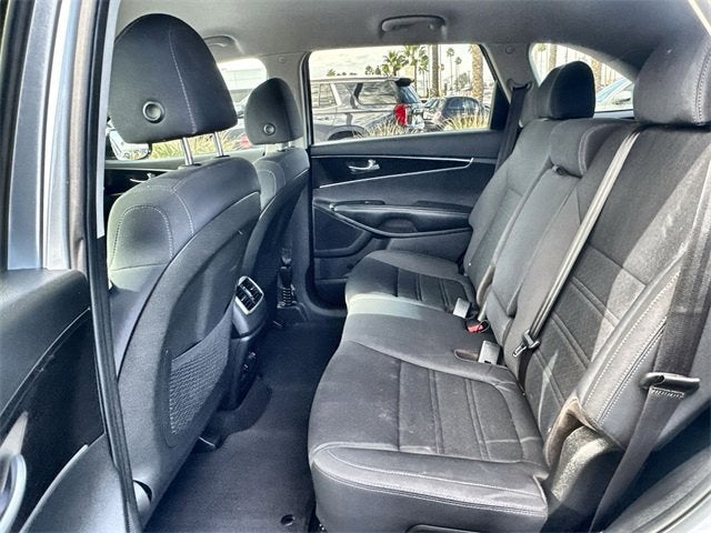 2019 Kia Sorento LX V6