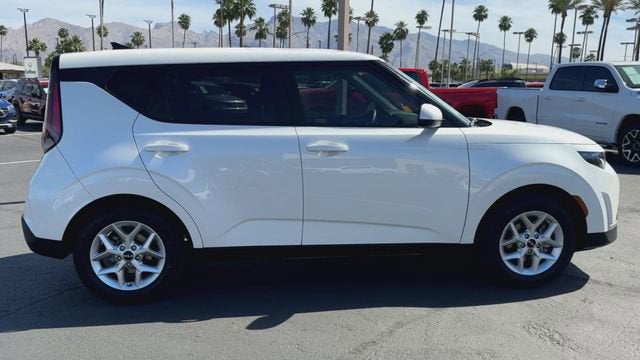 2024 Kia Soul LX