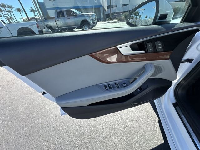 2021 Audi A4 Premium Plus 40 TFSI quattro S tronic