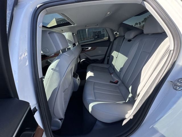 2021 Audi A4 Premium Plus 40 TFSI quattro S tronic